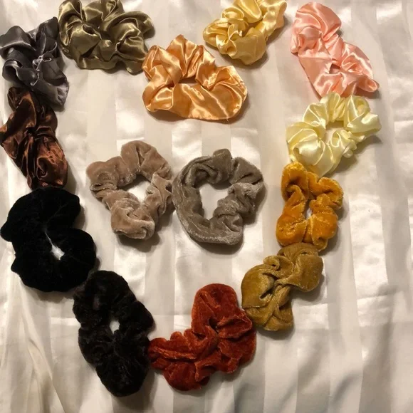 14pc Tan&RandomColors Scrunchies - Picture 1 of 2